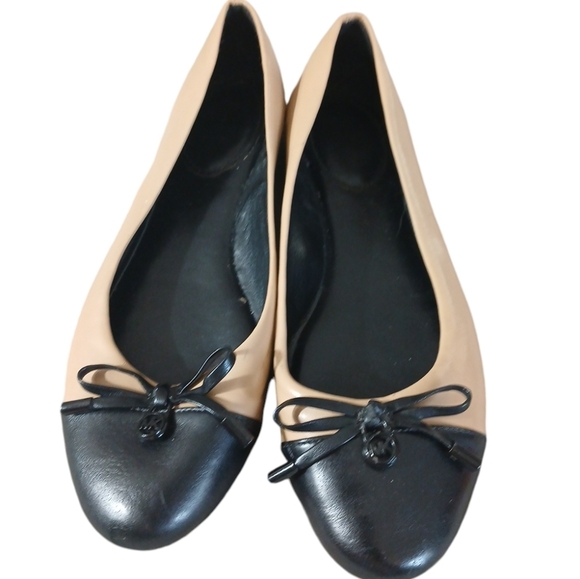 Michael Kors Melody Leather Bow Detail Ballet Flats - Picture 2 of 10